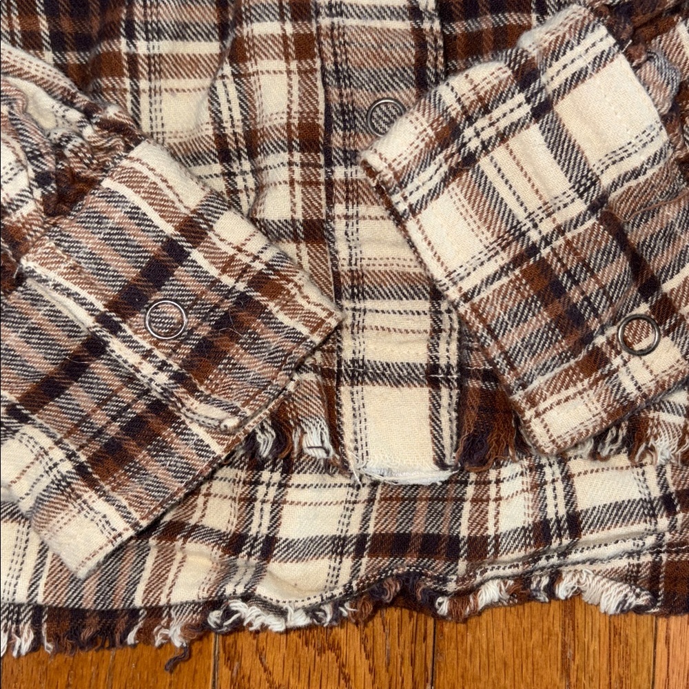Altar'd State Button Plaid Frayed Boho Cropped Top Size XXS - Picture 7 of 7